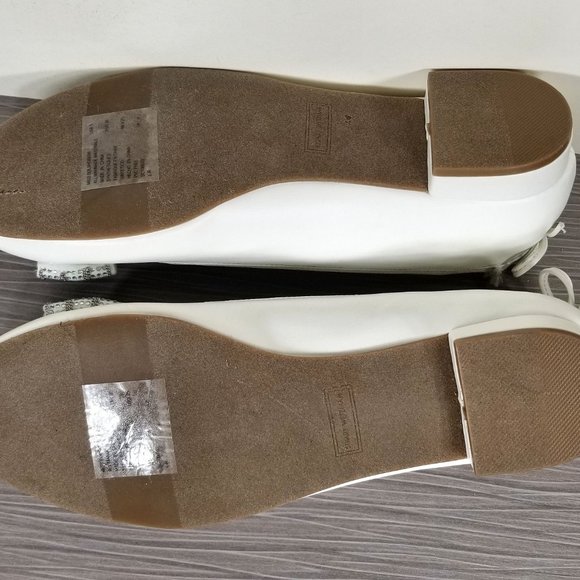Stuart Weitzman Kids Miss Bolshoibow, White, Youth (6-10 years) Size 5 / 36 - Picture 9 of 12